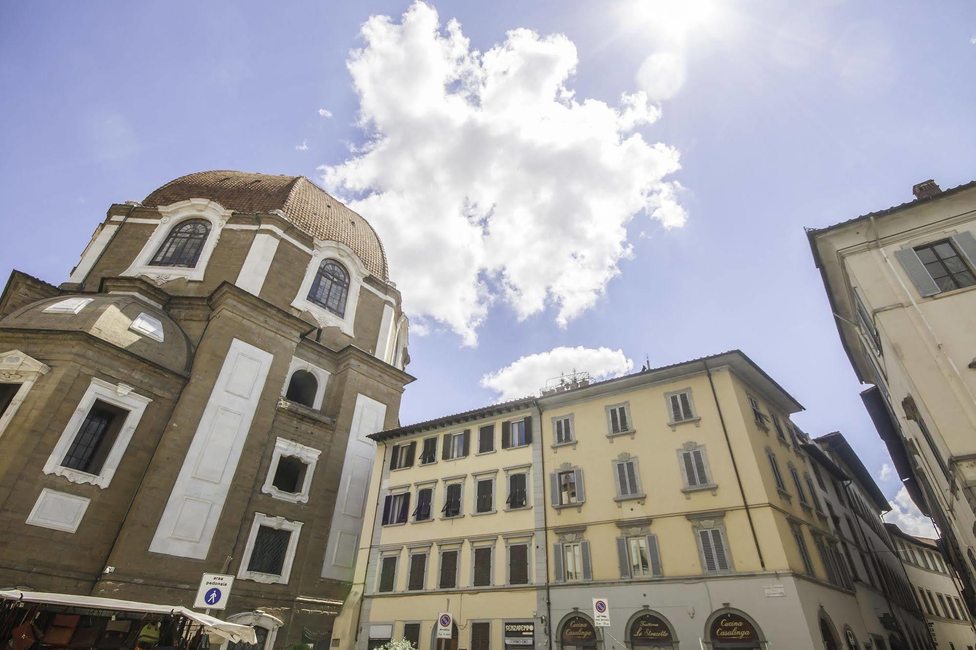 Apartments Florence - In Duomo Εξωτερικό φωτογραφία