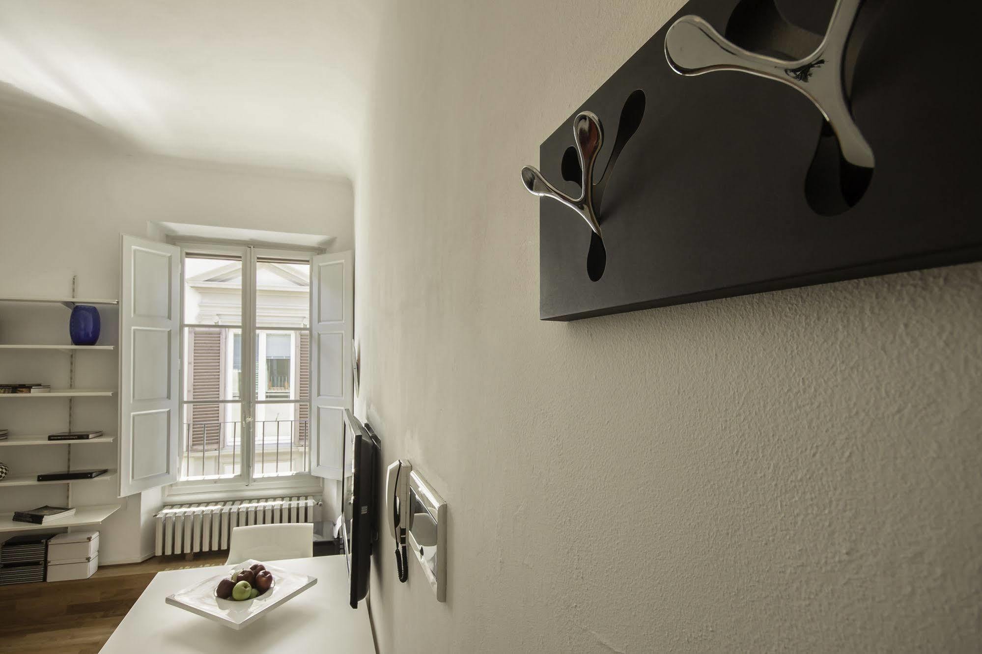 Apartments Florence - In Duomo Εξωτερικό φωτογραφία
